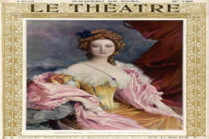 Magazinumschlag mit einer Frau in einem rosafarbenen Kleid, die mit einem sanften Ausdruck direkt in die Kamera schaut; der Text "Le Théâtre" ist sichtbar.