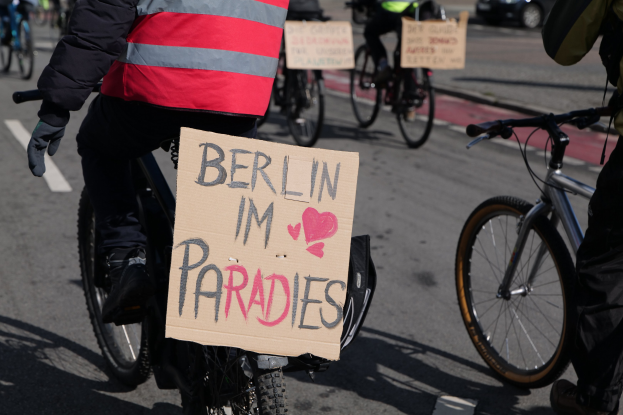 POL-LIP: Detmold-Kluet. Verdacht auf illegales Motorradrennen.