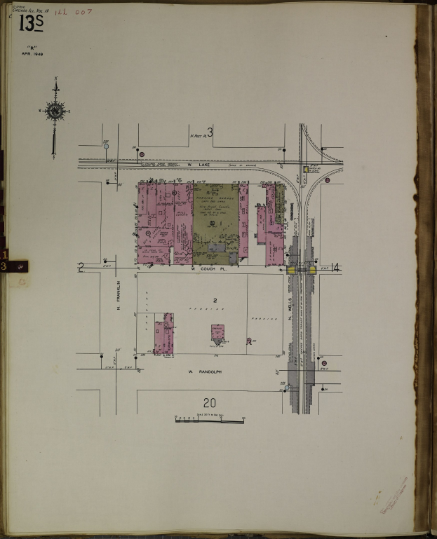 Offenes Buch mit detaillierter Stadtkarte und Architekturplänen mit begleitendem Text.