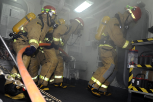 Ratingen: Feuer auf der A3 mit schwerverletztem in einem Elektrofahrzeug